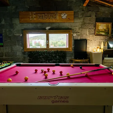 Vercingetorix - Groupe, Billard - Jacuzzi Willa *