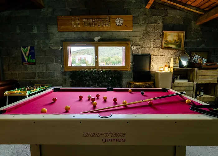 Vercingétorix - Groupe, Billard - Jacuzzi Villa *